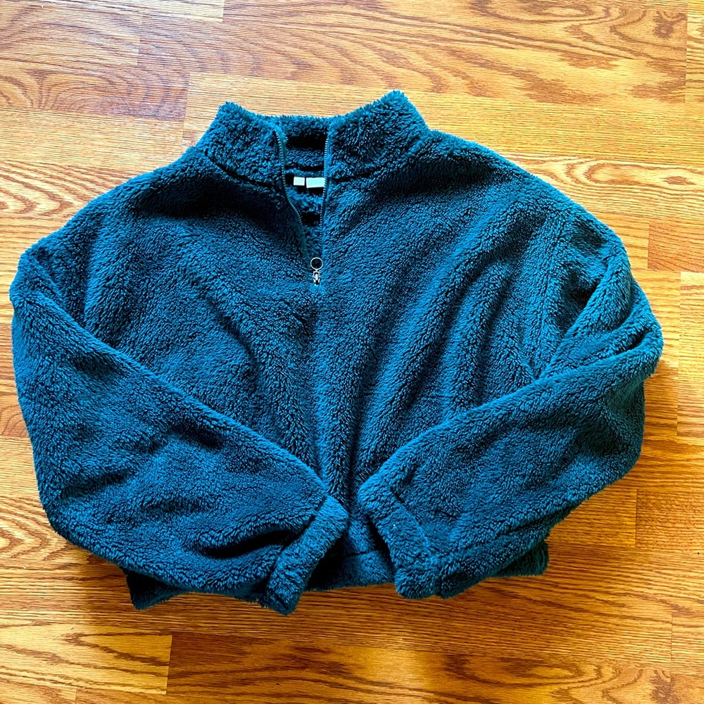 Crop sweater